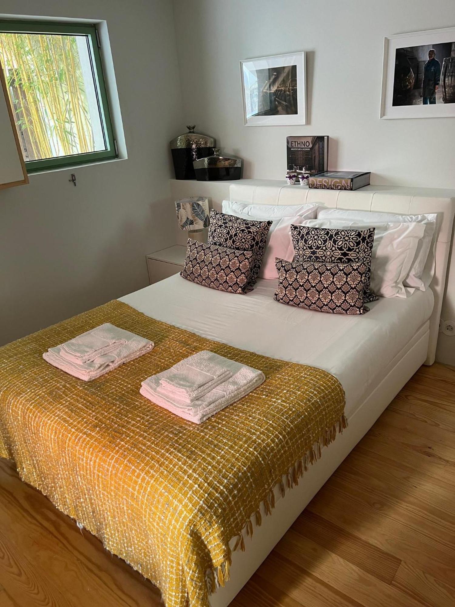 Cativo Flat - Lovely 2 Bedroom Duplex In Porto Buitenkant foto