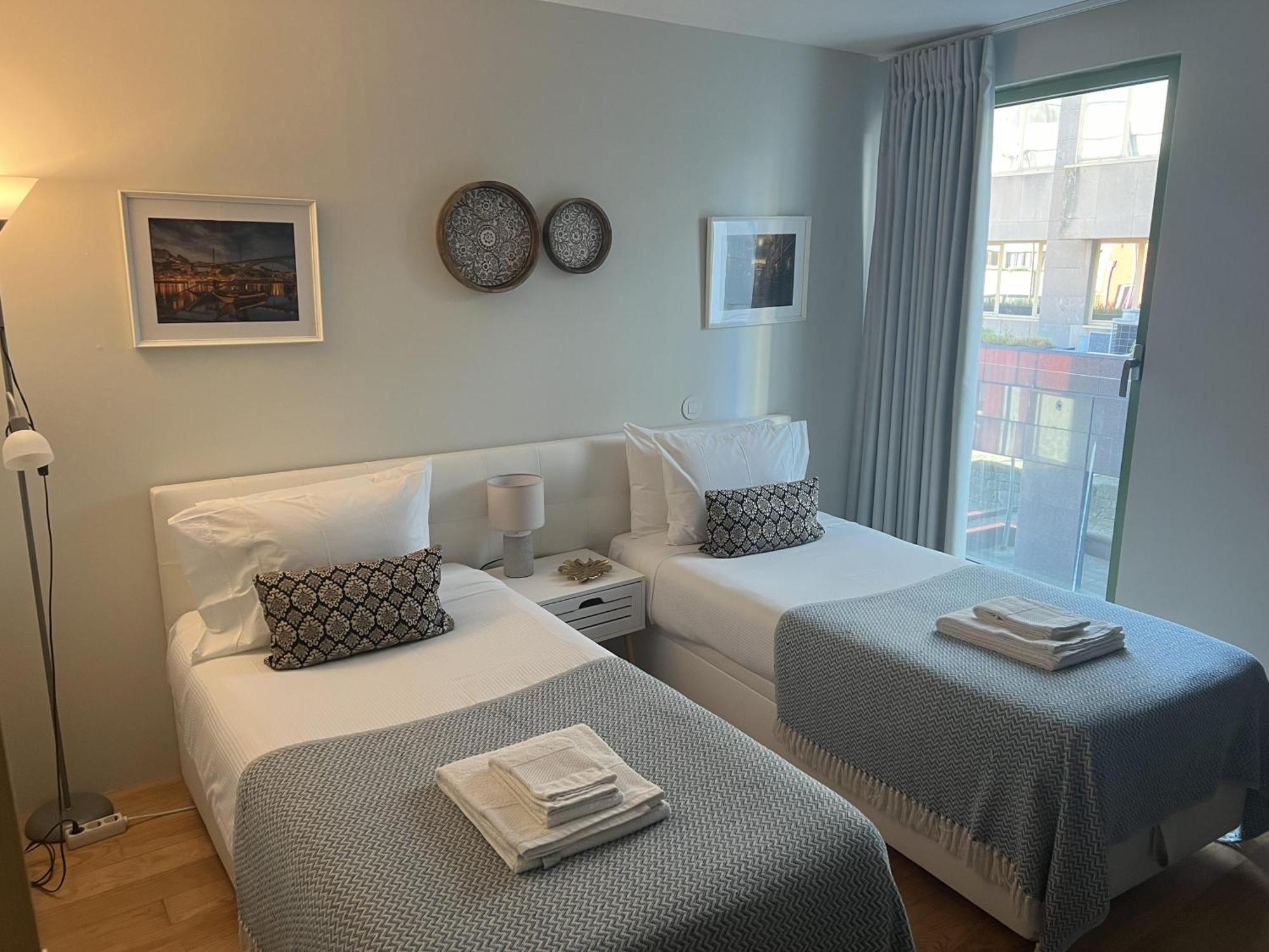 Cativo Flat - Lovely 2 Bedroom Duplex In Porto Buitenkant foto